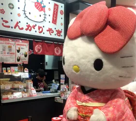 來台場吃可愛到讓人融化的Hello Kitty人形燒吧！