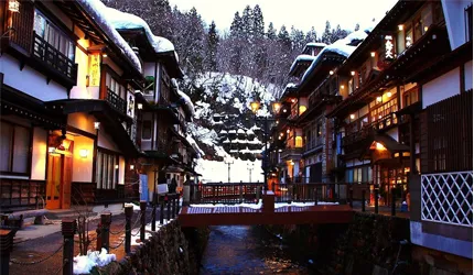 走進宮崎駿的動畫異想世界裡的溫泉旅館：湯婆婆的「湯屋」泡湯去