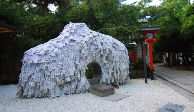 什麼惡緣都能斷，來京都別錯過！斬孽緣結良緣神社「安井金比羅宮」