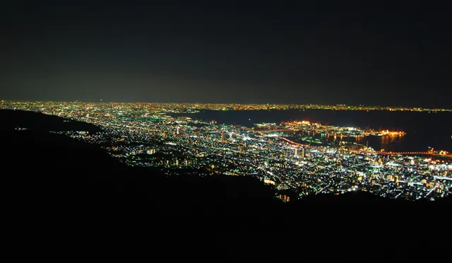 到神戶玩必走行程！閃亮如寶石般的千萬夜景：六甲山、摩耶山