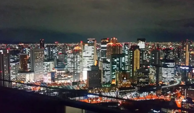 夜景控必訪！大阪「梅田空中庭園展望台」步行地圖公開！