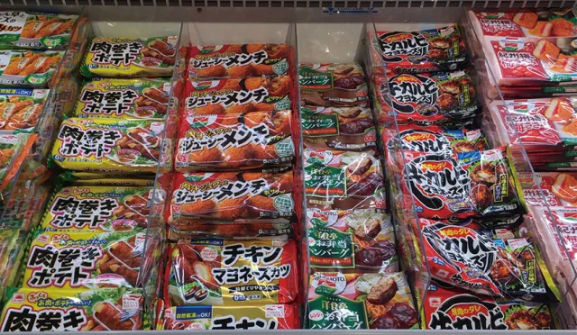 日本超商冷凍櫃也有頂級美味！飯店化身居酒屋心法大公開，跟著這樣做就能省錢吃美食！