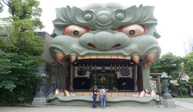 金運！必勝運！魄力滿點！隱藏在難波巷弄中的「難波八阪神社」