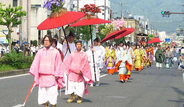 京都三大祭典之「葵祭」重現平安時代風華遊行