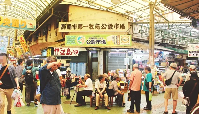 沖繩食文化的萬華鏡：第一牧志公設市場與周邊商店街尋寶去！