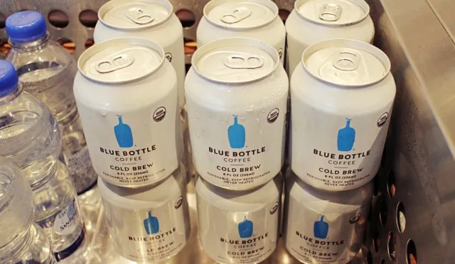 藍瓶咖啡迷注意！日本Blue Bottle Coffee數量限定發售罐裝冷泡咖啡