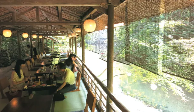 夏天就要來川床避暑！京都「高雄川床」品味夏季清爽懷石料理