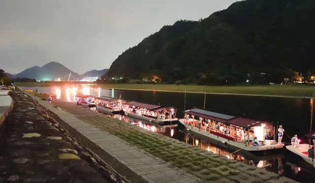 傳承千年的古代漁法，岐阜長良川鸕鶿捕魚「鵜飼」