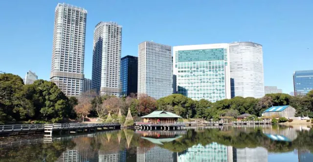 來都會的綠洲散步吧！東京都內精選7座庭園