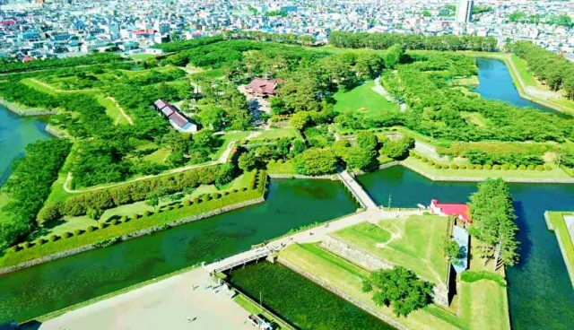 連日本人也不知道！這7大日本建築物從空中看大有玄機