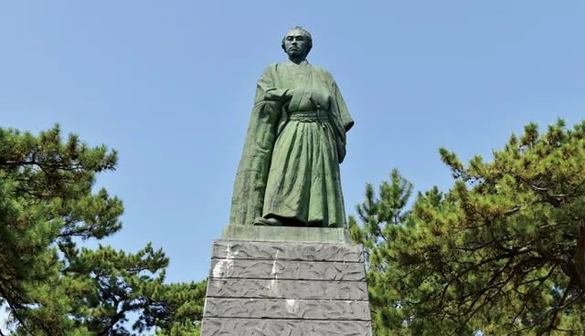 【速報】來高知的鐵板行程！走入坂本龍馬記念館讓你看見不一樣的真英雄 的縮圖