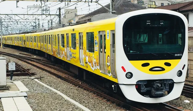 2018年必搭東京西武鐵道！蛋黃哥微笑電車要陪著大家一路發懶到年底