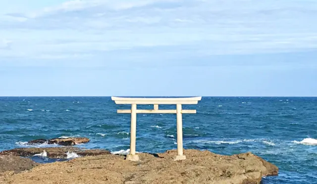 東京近郊就有超美海上神社！茨城縣「大洗町」一日景點、美食推薦！