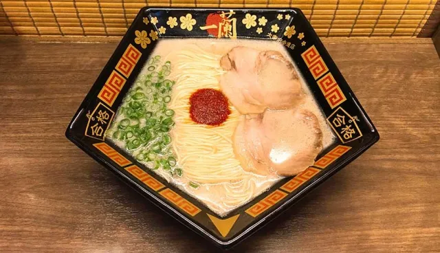 吃遍福岡限定款「一蘭」再逛拉麵博物館！走訪太宰府合格拉麵、方盒子拉麵！ 的縮圖