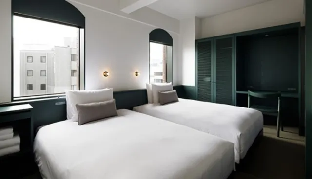 東京平靚正酒店新推介「DDD HOTEL」：馬喰町站30秒就到，高床軟枕超好睡
