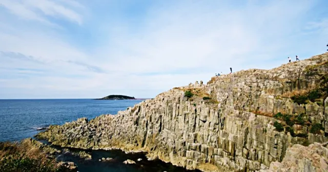 福井北部深度遊推薦行程：看絕景「東尋坊」、蘆原温泉泡湯泡到飽！ 的縮圖