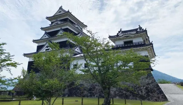 想住在日本城當城主或是當武士？愛媛縣大洲城讓你來一場穿越住宿體驗！ 的縮圖